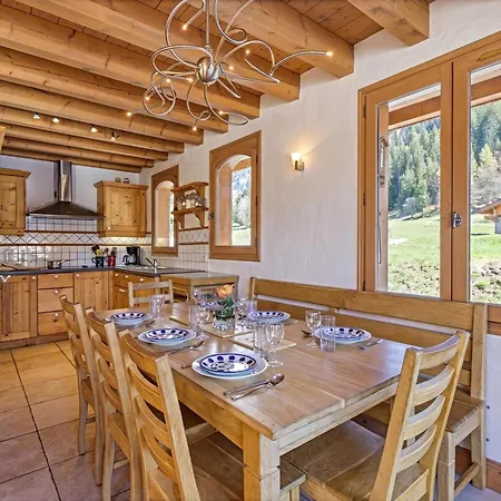 Chalets Bonheur 6Br Sauna Sleeps 10 - Happy Rentals *